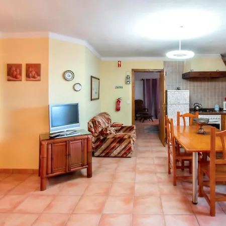Cosy House Near With Shared Swimming Pool Dom wakacyjny