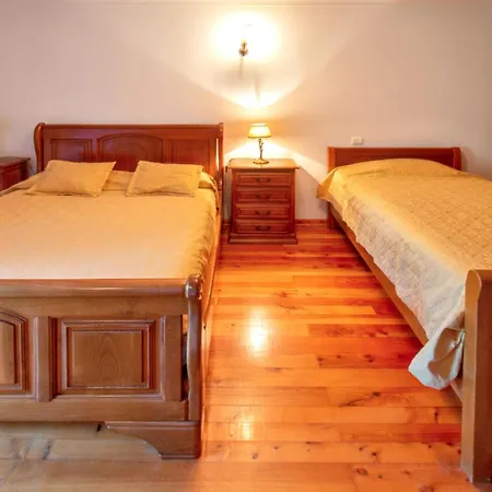 Cosy House Near With Shared Swimming Pool Dom wakacyjny *